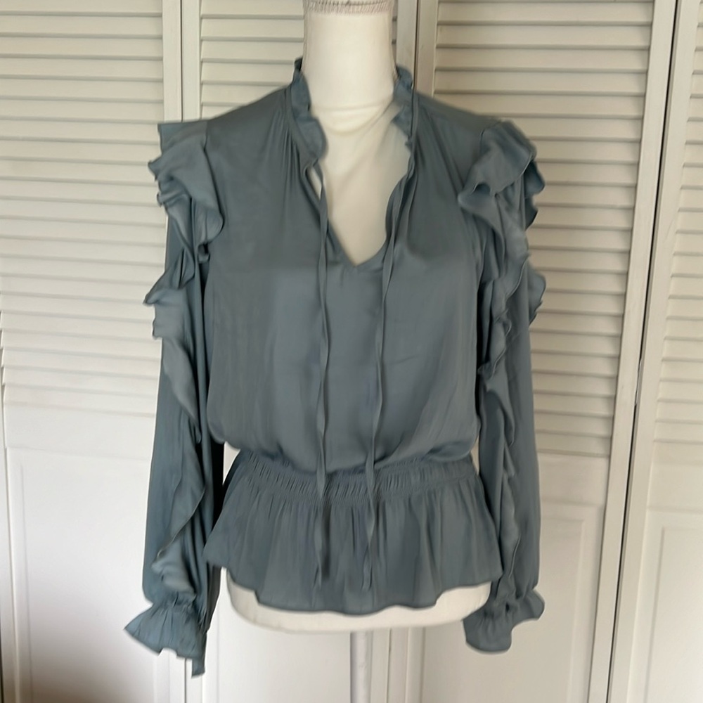 Flowing long sleeve blouse